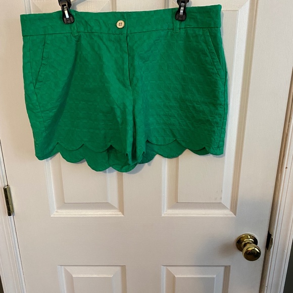 Crown & Ivy Shorts - Picture 1 of 3